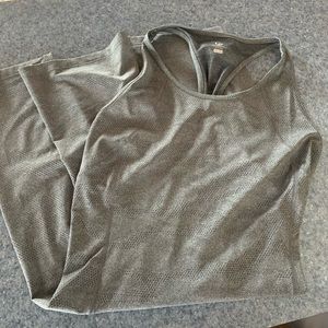 Women’s gray Merrell large dress